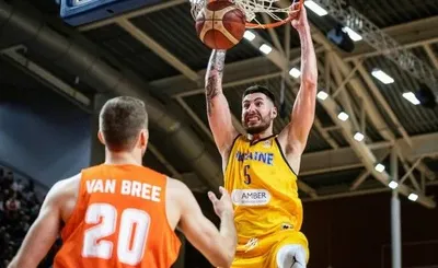 Баскетбол: сборная Украины одержала победу в Нидерландах в отборе на ЧМ-2023