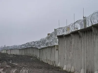 Украина строит стену на границе с белорусью: в ОП показали фото