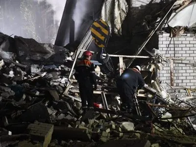 Жертвами удара по многоэтажке в Николаеве стали уже 5 человек