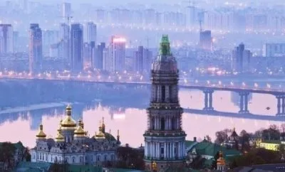 Нова хвиля ударів: в Києві та Одесі чули вибухи