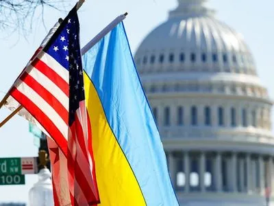 У США закінчується зброя та боєприпаси для України – CNN