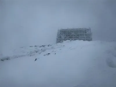 В Карпатах намело по метру снега: туристов просят не ходить в горы