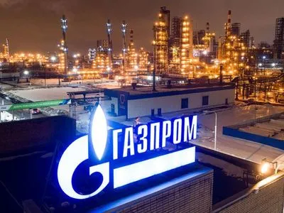 «Газпром» погрожує скоротити потік газу до Європи через Україну
