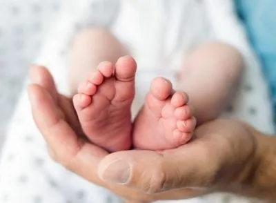 В США родилась двойня из эмбрионов, замороженных более 30 лет назад