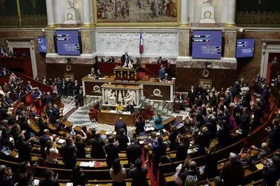 Законодавці Франції проголосували за закріплення права на аборт у конституції