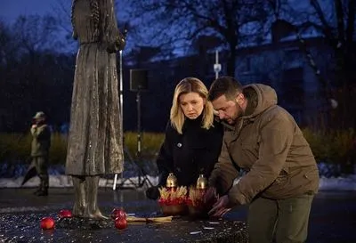Зеленський з дружиною вшанував пам’ять жертв голодоморів в Україні. До церемонії долучились прем’єри Бельгії та Литви