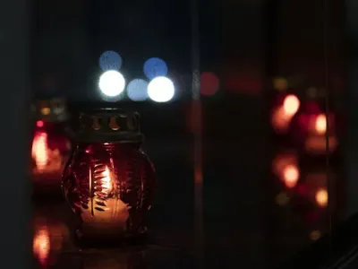 Общенациональная минута молчания и традиционная акция "Зажги свечу": как в Украине чтят память жертв Голодомора