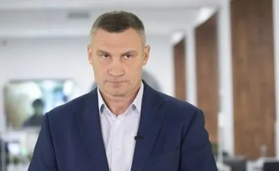 "Не нужно манипулировать": Кличко ответил на критику Зеленского о пунктах обогрева