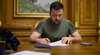 Петиция о запрете рпц в Украине и возвращении лавр набрала 25 тыс. голосов: ее рассмотрит Зеленский