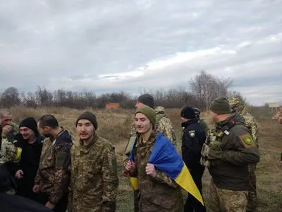 Україна провела "великий обмін": з російського полону звільнили 50 українських захисників