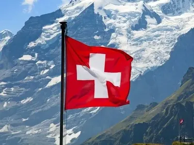 Швейцарія заморозила російські активи на 7,9 млрд доларів