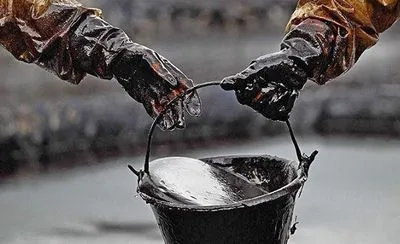 ЕС согласовал ограничение цены на российскую нефть в 60 долларов за баррель – журналист