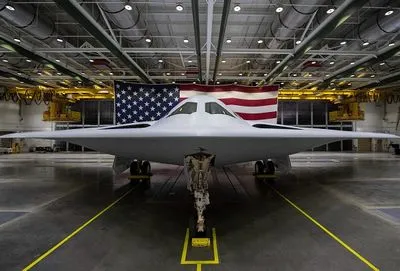 У США представили новий бомбардувальник-неведимку