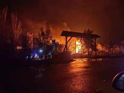 В оккупированном Мелитополе горит база отдыха: “поджарилось” около 200 оккупантов