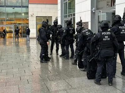 Спецоперація у Дрездені: підозрюваного у захопленні заручників поранили та затримали