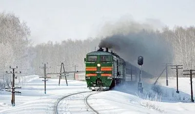 Через негоду на заході України, у Словаччині та Польщі затримуються деякі українські поїзди