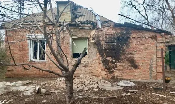 Оккупанты в очередной раз обстреляли Никопольщину: есть повреждения и двое раненых