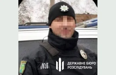 Змушував затриманих збирати тіла загиблих: на Донеччині повідомлено про підозру поліцейському-колаборанту