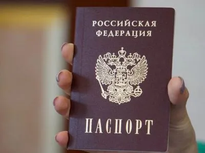 На оккупированных территориях Херсонщины рашисты заставляют пожилых людей получать российские паспорта - Генштаб
