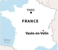 На востоке Франции в результате пожара погибли 10 человек, среди них пятеро детей