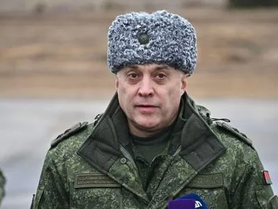 Білорусь тримає в готовності бойові об'єднання та військові частини