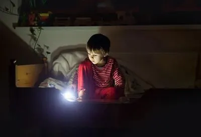 Ліхтарик для дитини: у Польщі хочуть зібрати 4,5 млн ліхтариків для української малечі