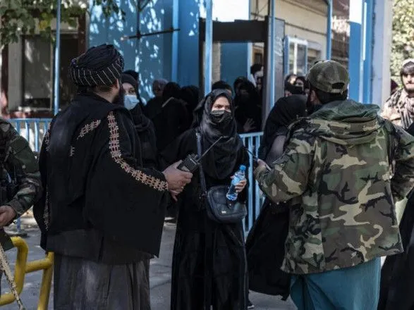 talibi-zaboronili-afganskim-zhinkam-navchatisya-v-universitetakh-po-vsiy-krayini
