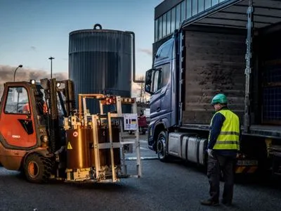 В Україну доставили вже понад 200 вантажів з обладнанням для енергопостачання