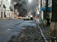 У Херсоні під час ранкового удару рф загорілось 66 автівок