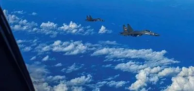 Китай провів військові та морські навчання біля берегів Тайваню через "провокацію" США