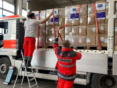 ЄС відправив Україні вже понад 77 тисяч тонн допомоги - Єврокомісія