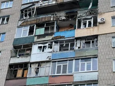 рашисти вдарили по житловій багатоповерхівці в селі під Куп'янськом - ОВА