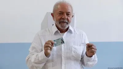 Официально: Лула да Силва в третий раз стал президентом Бразилии