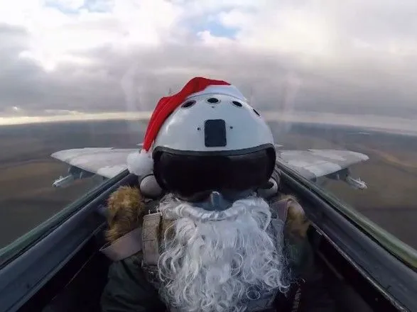 Воздушные силы ВСУ "поздравили" оккупантов с Новым годом: видео