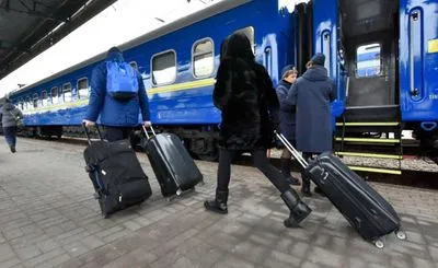 Укрзализныця назначила дополнительные рейсы на рождественские праздники
