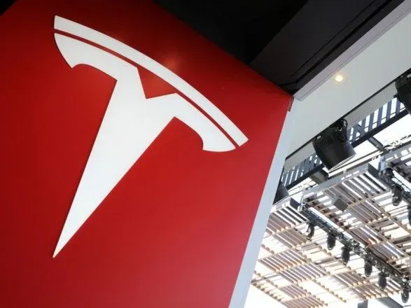 Южная Корея оштрафовала Tesla на 2,2 млн долларов