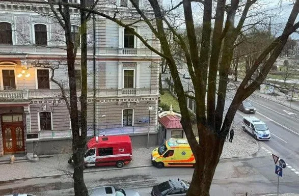 Посольство росії в Латвії отримало "підозрілу посилку"