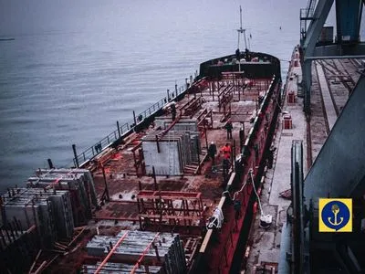 Окупанти перетворюють морський порт у Маріуполі на військову базу - Андрющенко