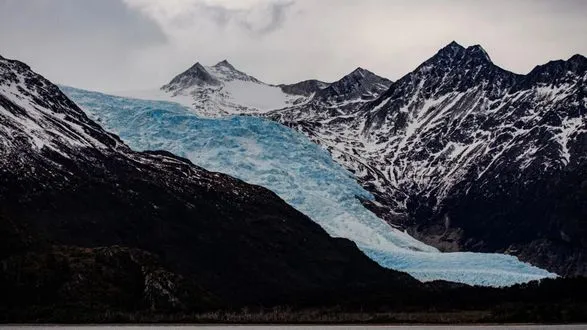 Половина світових льодовиків зникне до 2100 року - дослідження