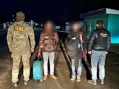 Пытался подкупить пограничников: в Одесской области задержали иностранца-организатора канала нелегальной миграции