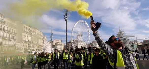 Кожен другий француз хоче "соціального вибуху та нового протестного руху" - опитування