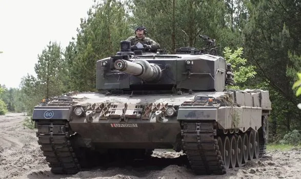 Сами не передадут: в Польше назвали условия для передачи Украине танков Leopard