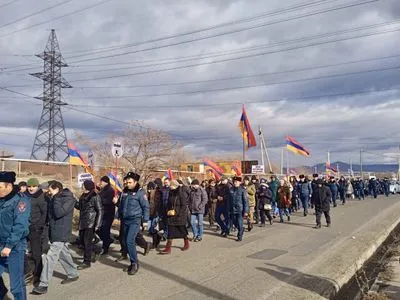 У Вірменії на акції протесту біля російської військової бази затримано сто осіб