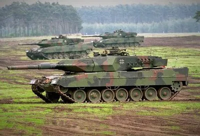 Наразі Німеччина не планує постачати Україні танки Leopard-2 - представник уряду