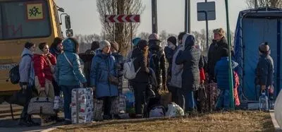 З початку війни до Польщі перебралися понад 9 мільйонів українських біженців
