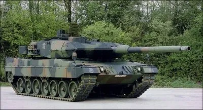 Посол Польши хочет получить для Украины более 14 танков "Леопард"