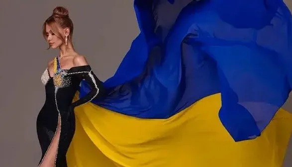 Ефектна чорна сукня з жовто-блакитним серцем: ще один яскравий образ українки на конкурсі Міс Всесвіт