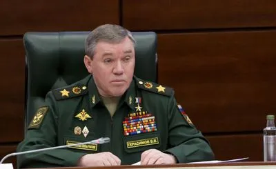 Разведка: путин поручил герасимову до марта захватить Донбасс