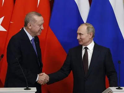 путін обговорив з Ердоганом російсько-український обмін полоненими
