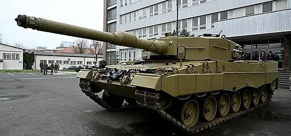 Більшість німців проти відправлення танків Leopard 2 в Україну